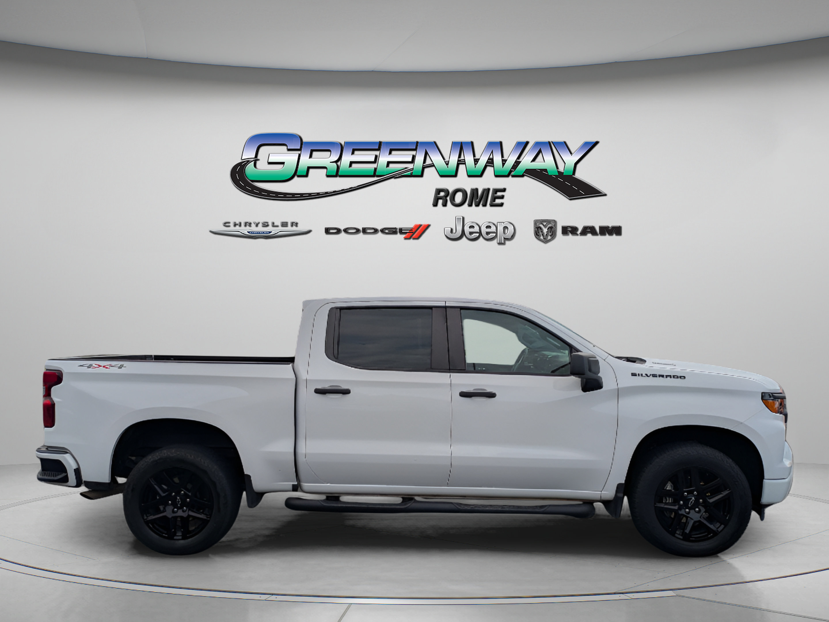 Used 2024 Chevrolet Silverado 1500 Custom w/ Turbomax Blackout Package AWD/4WD image 8