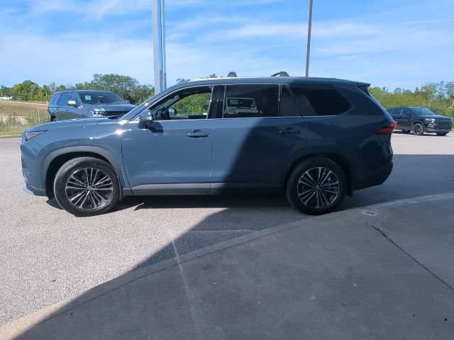 Used 2024 Toyota Grand Highlander AWD Hybrid image 29