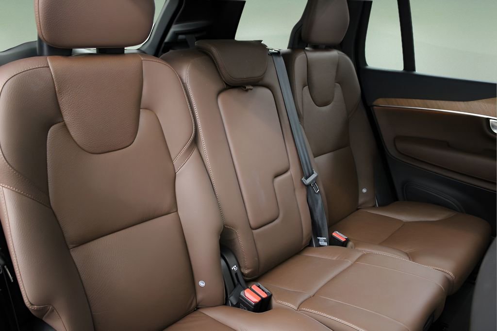 Used 2023 Volvo XC90 B5 Plus w/ Protection Package Premier image 26