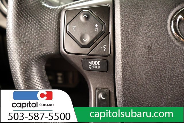Used 2022 Toyota Tacoma TRD Off-Road w/ Technology Package AWD/4WD image 18
