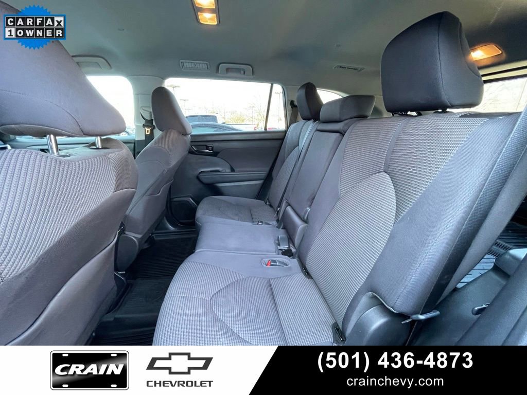 Used 2022 Toyota Highlander L image 26