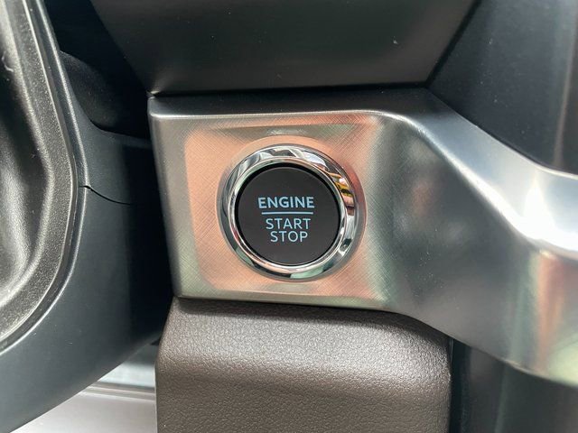 New 2025 Ford F350 King Ranch w/ Chrome Package image 31
