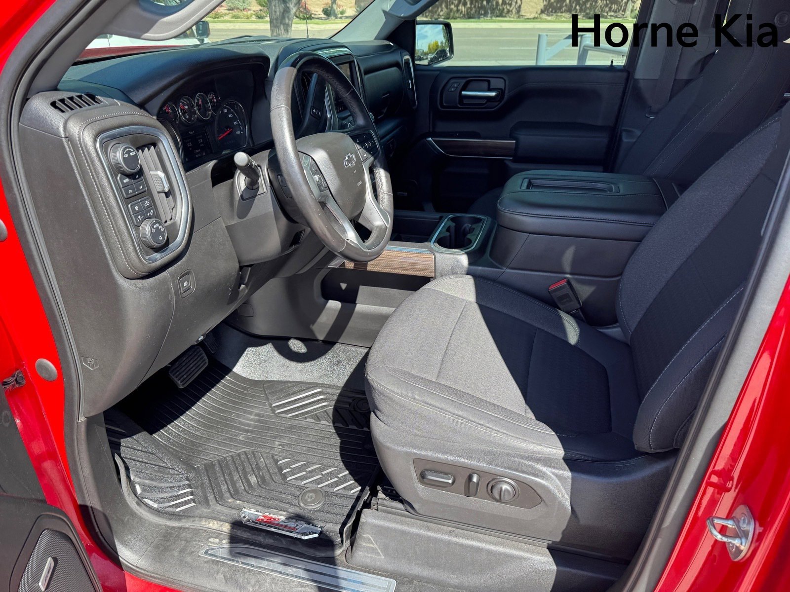 Used 2020 Chevrolet Silverado 1500 LT Trail Boss AWD/4WD image 9