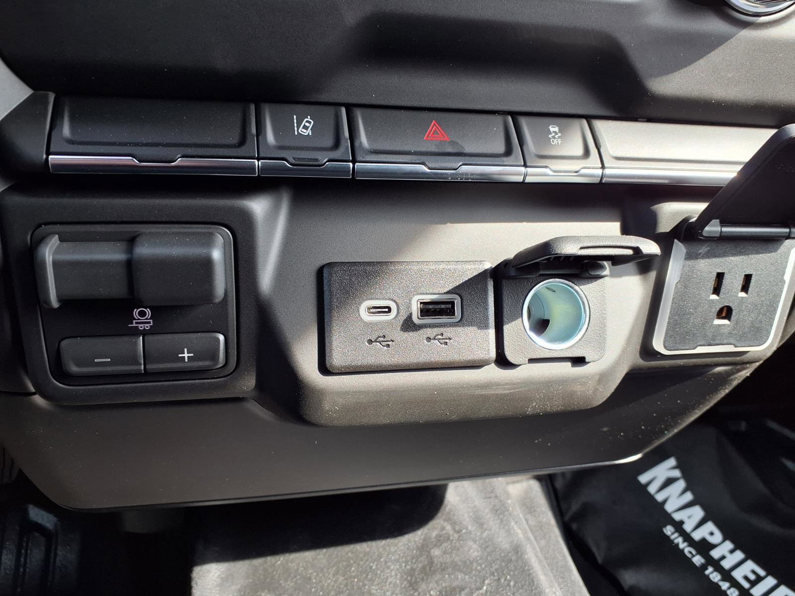 New 2026 GMC Sierra 3500 Pro w/ Convenience Package image 11