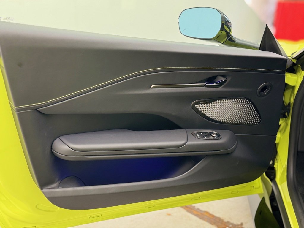 New 2025 Aston Martin V8 Vantage Coupe image 40