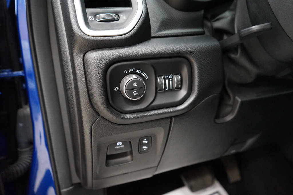 Used 2019 RAM 1500 Big Horn AWD/4WD image 27