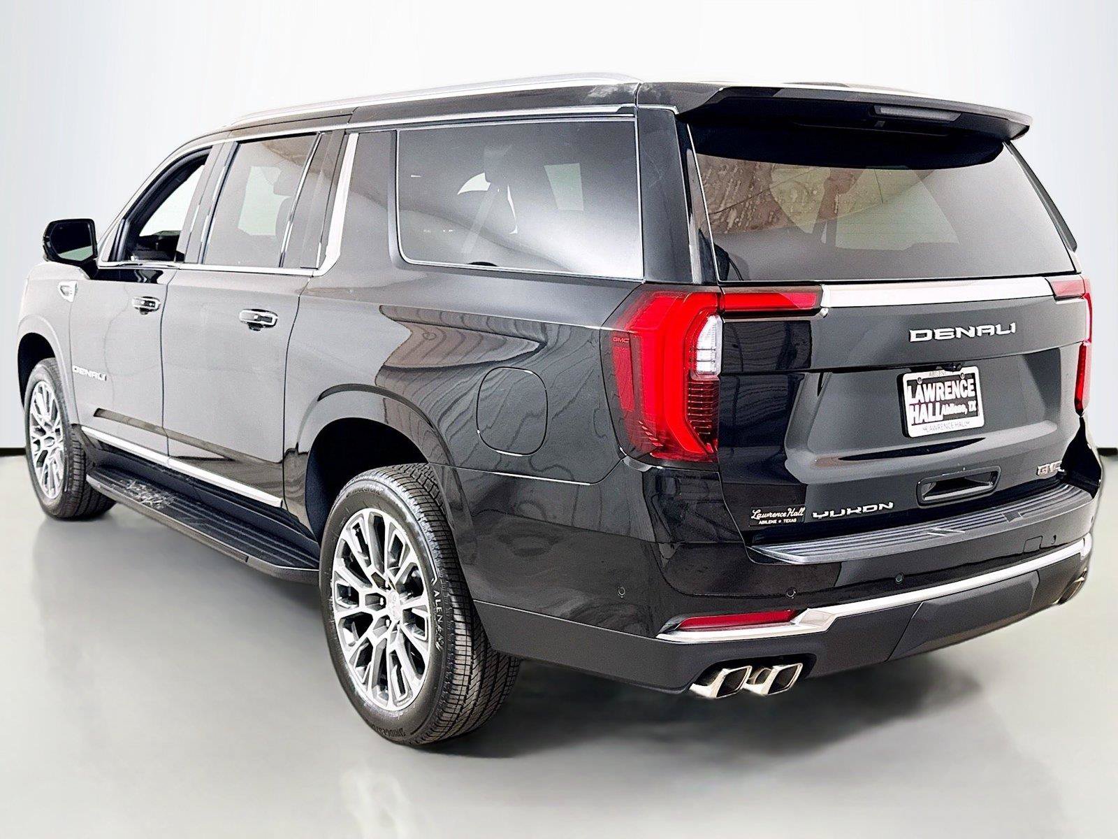 New 2026 GMC Yukon XL Denali AWD/4WD image 3