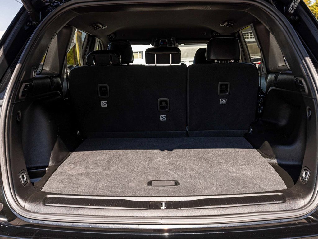 Used 2023 Jeep Grand Cherokee Altitude image 36