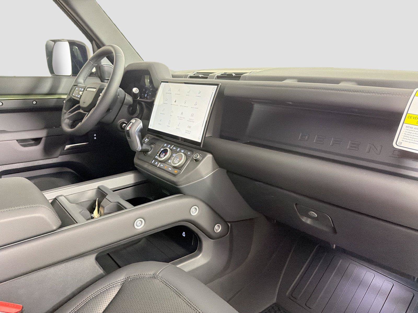 Certified 2026 Land Rover Defender 110 S AWD/4WD image 29