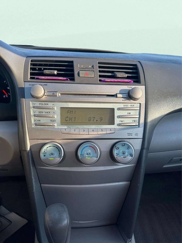 Used 2009 Toyota Camry LE FWD image 20