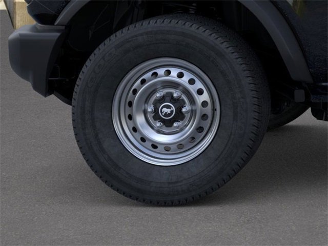 New 2025 Ford Bronco Base image 21