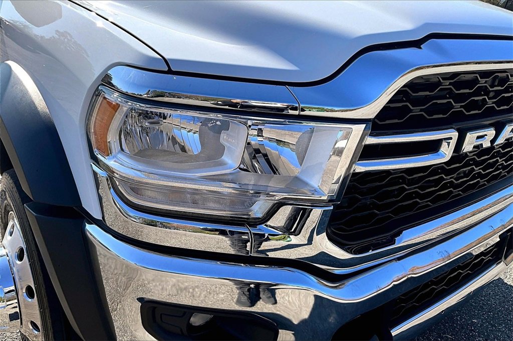 Used 2024 RAM 5500 Tradesman w/ Chrome Appearance Group image 26