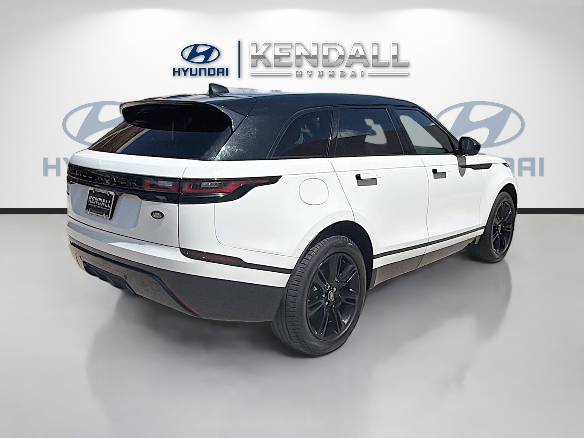 Used 2023 Land Rover Range Rover Velar R-Dynamic S AWD/4WD image 6