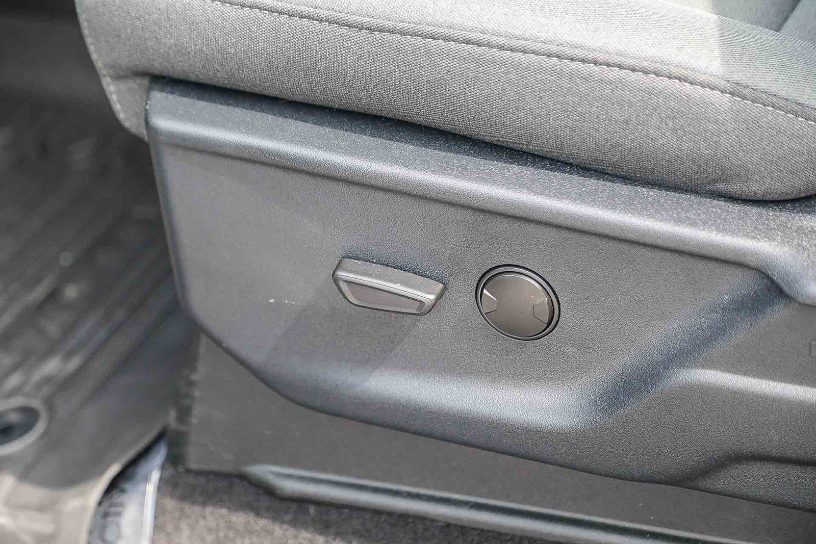 Used 2025 Ford F150 XLT w/ Equipment Group 301A Standard image 20