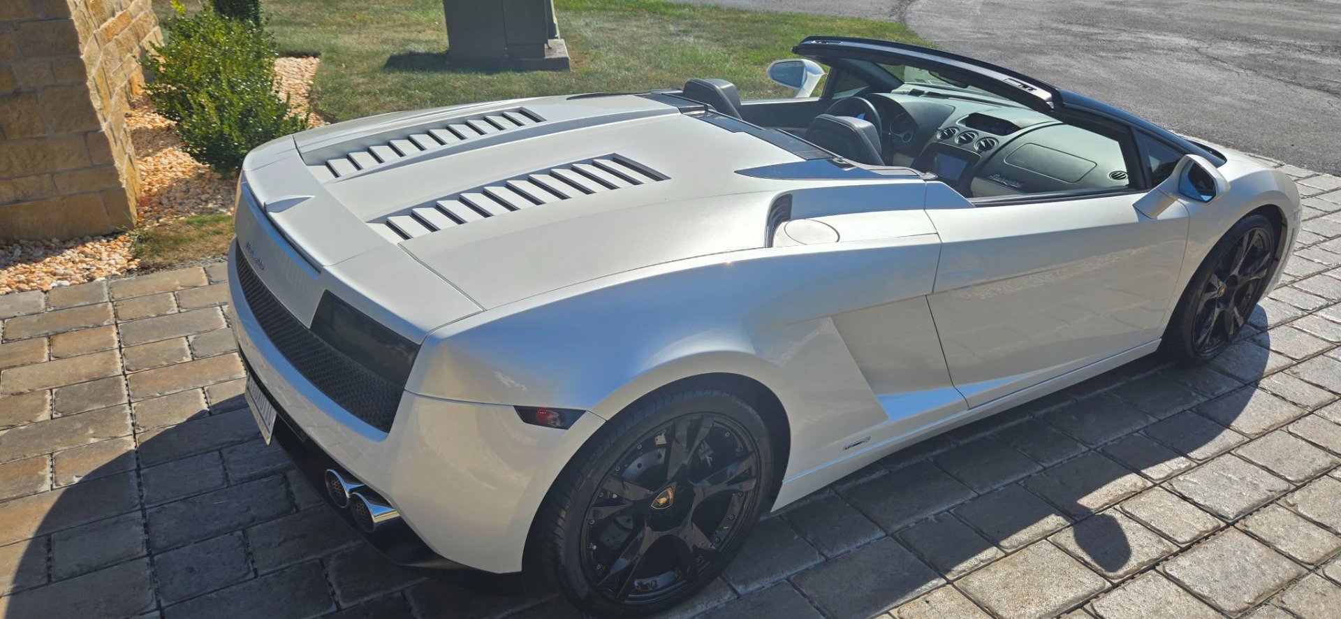 Used 2011 Lamborghini Gallardo LP 560-4 image 10