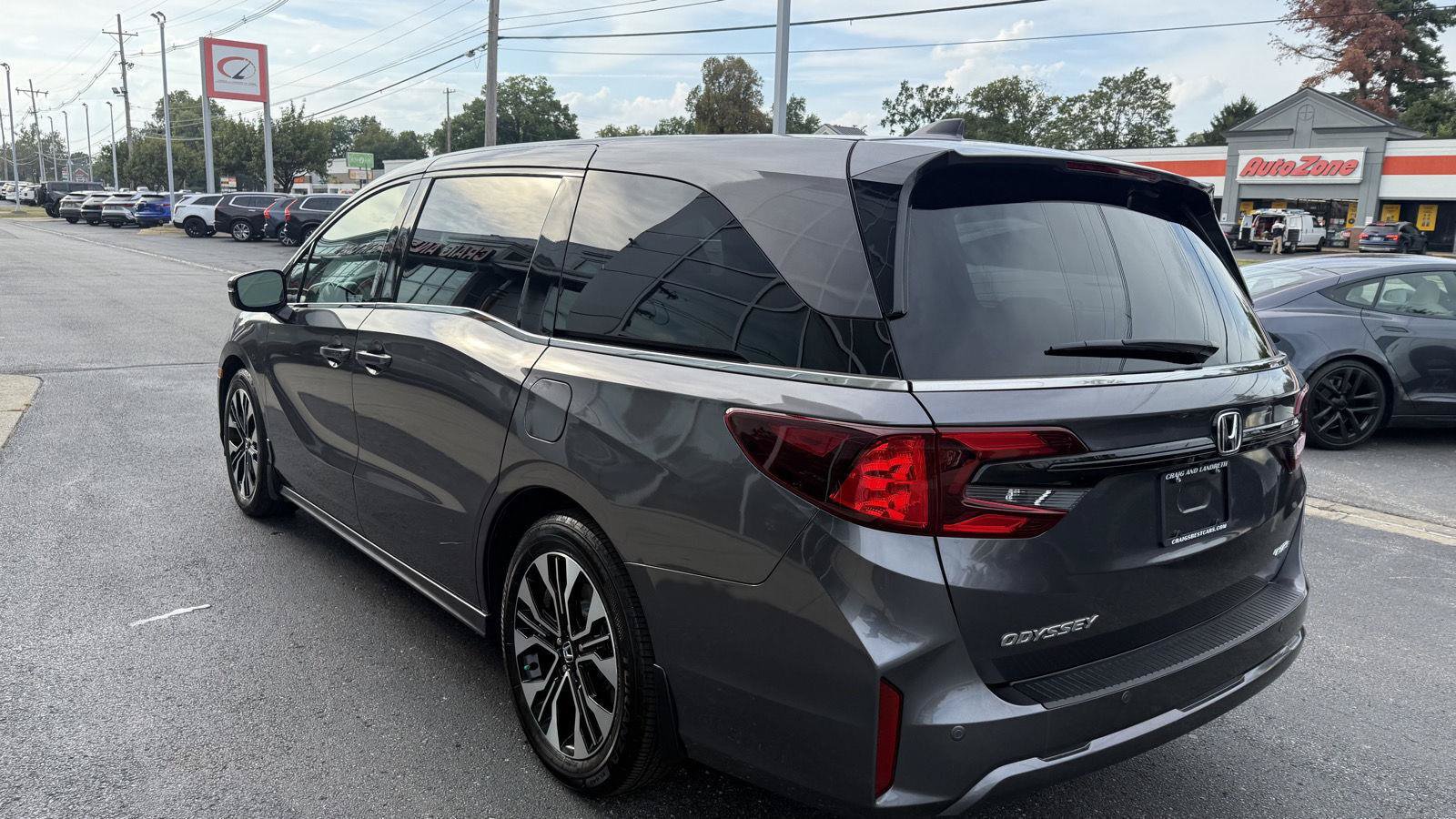 Used 2026 Honda Odyssey Elite image 4