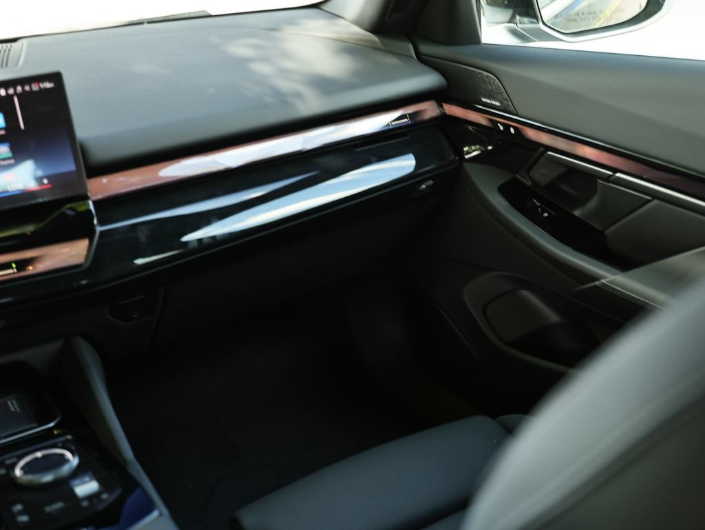 New 2027 BMW i5 xDrive40 w/ Premium Package AWD/4WD image 30
