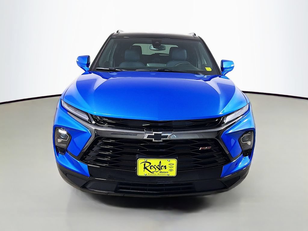 New 2026 Chevrolet Blazer RS w/ LPO, Exterior Decal Package AWD/4WD image 2
