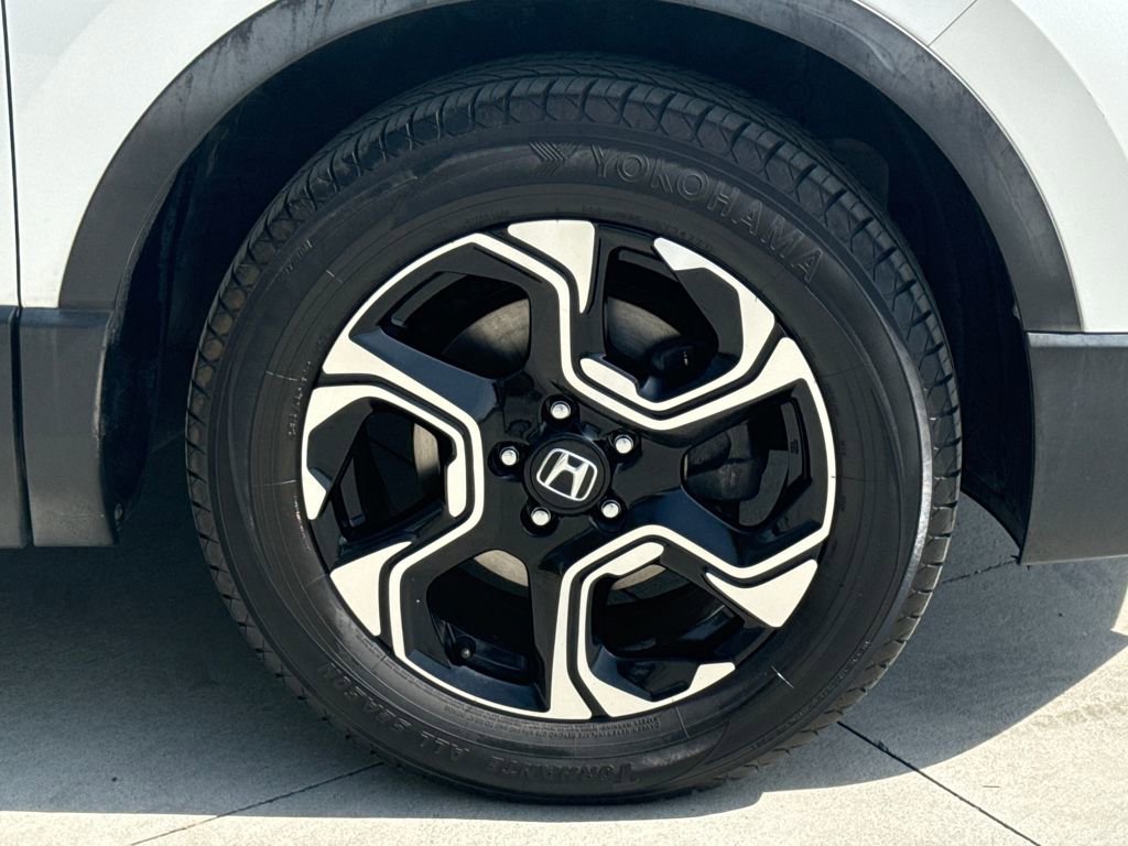Used 2019 Honda CR-V Touring image 11