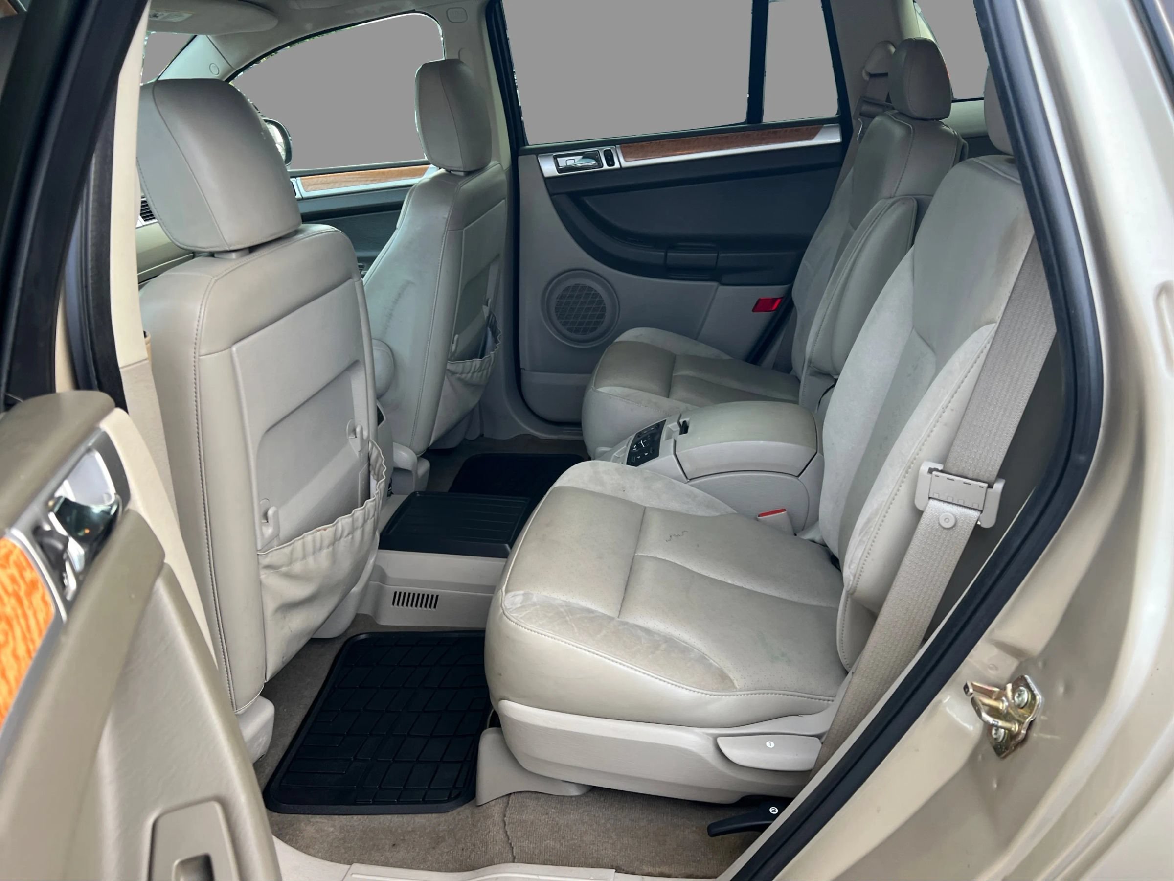 Used 2007 Chrysler Pacifica Limited AWD/4WD image 11