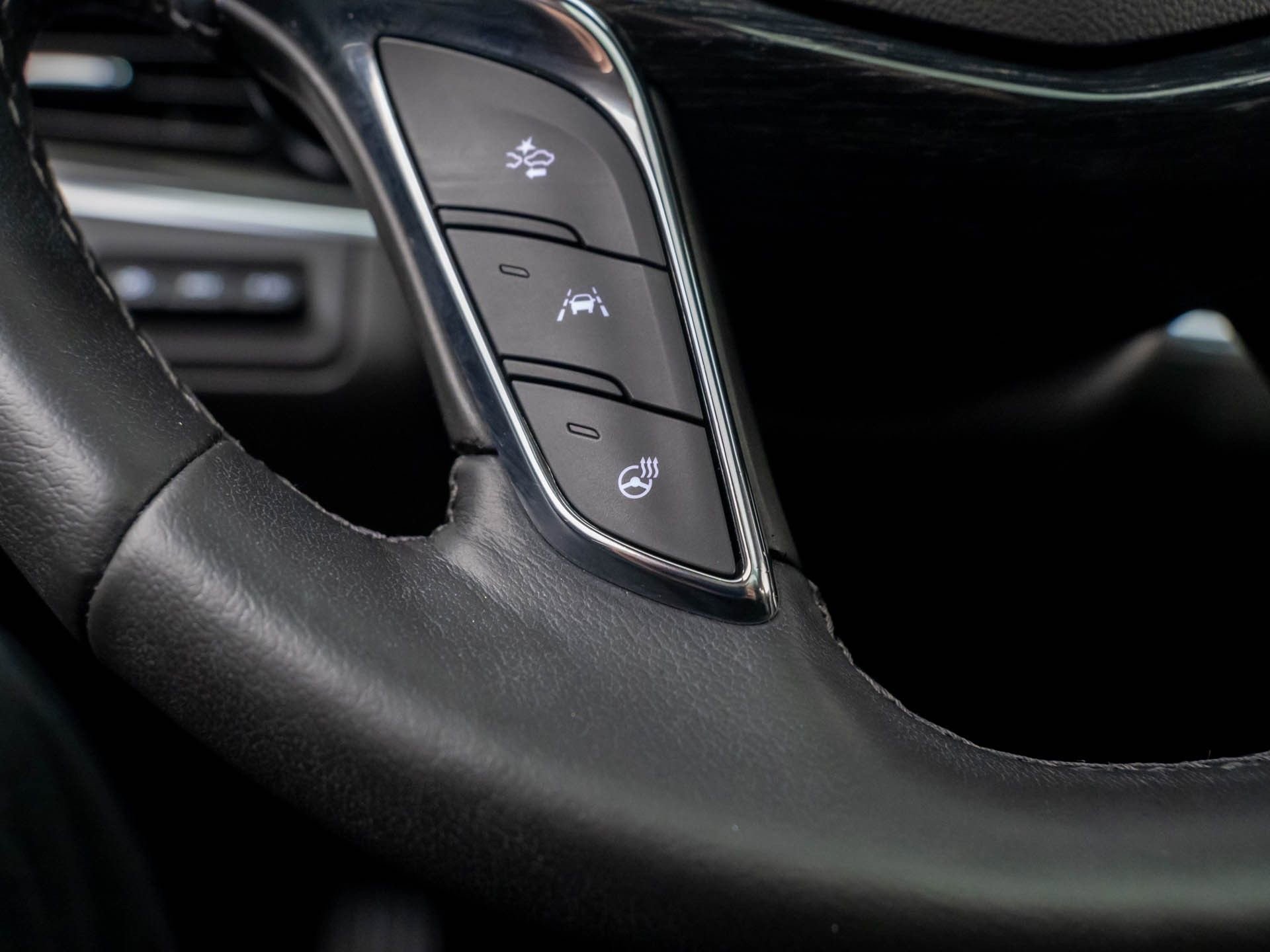 Certified 2022 Cadillac XT5 Premium Luxury w/ Technology Package image 29