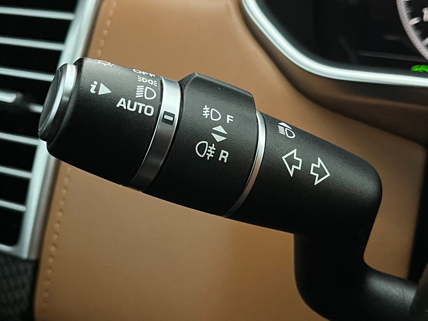 Used 2019 Land Rover Range Rover SV Autobiography Dynamic image 41
