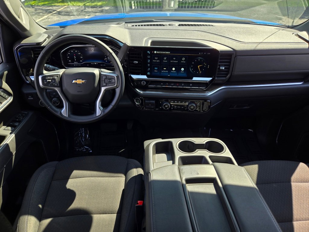 Used 2025 Chevrolet Silverado 1500 LT image 17