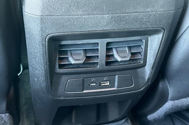 Used 2023 GMC Canyon AT4 image 15