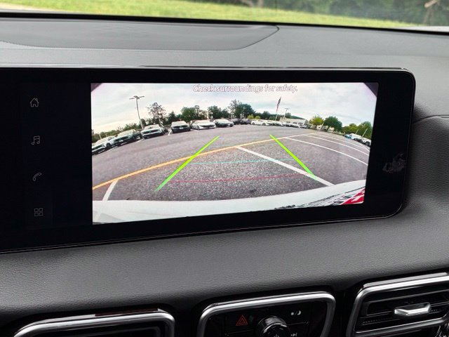 New 2027 Nissan Sentra SR w/ Floor Mat Package FWD image 3