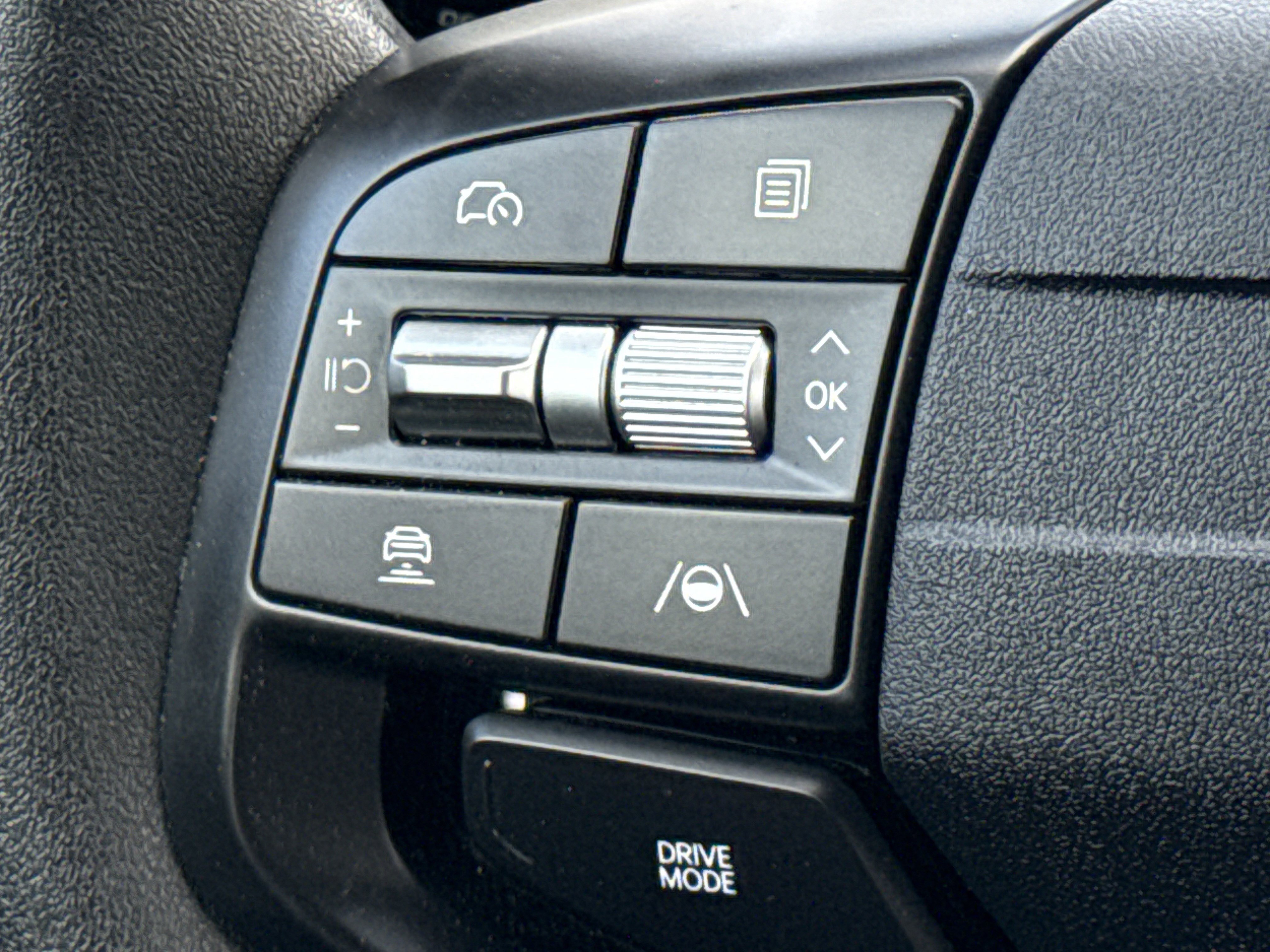 Used 2025 Kia K4 LXS image 29