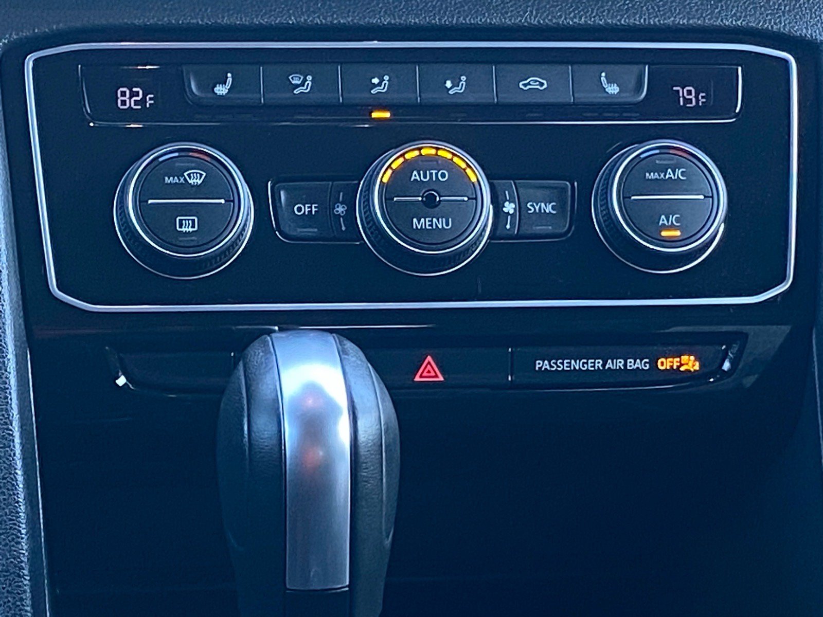 Certified 2023 Volkswagen Atlas Cross Sport SE AWD/4WD image 9