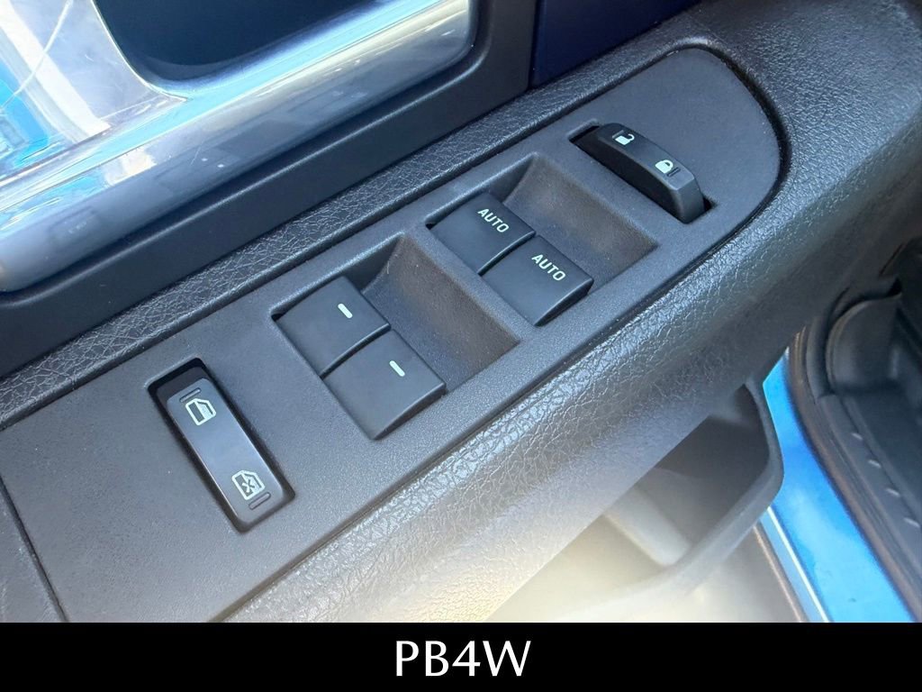 Used 2014 Ford F150 Raptor w/ Equipment Group 801A Luxury image 17