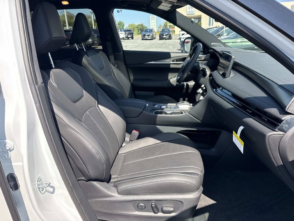 New 2027 INFINITI QX60 Sport w/ Dark Cargo Package AWD/4WD image 19