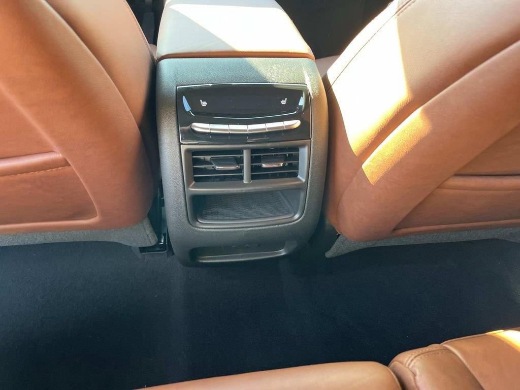 New 2026 Cadillac XT5 Premium Luxury w/ Driver Assist Package AWD/4WD image 17