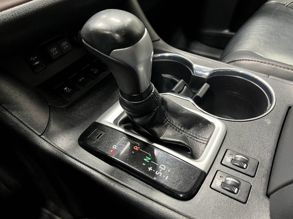 Used 2019 Toyota Highlander XLE AWD/4WD image 30