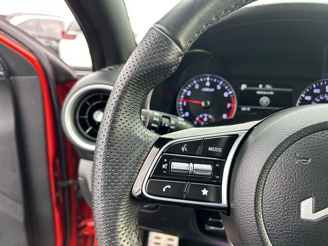 Certified 2023 Kia Forte GT-Line image 23