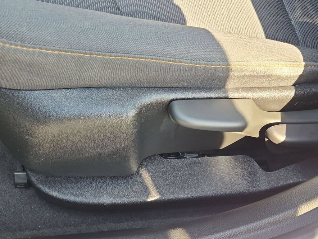 Certified 2019 Chevrolet Cruze LS w/ LS Convenience Package FWD image 35