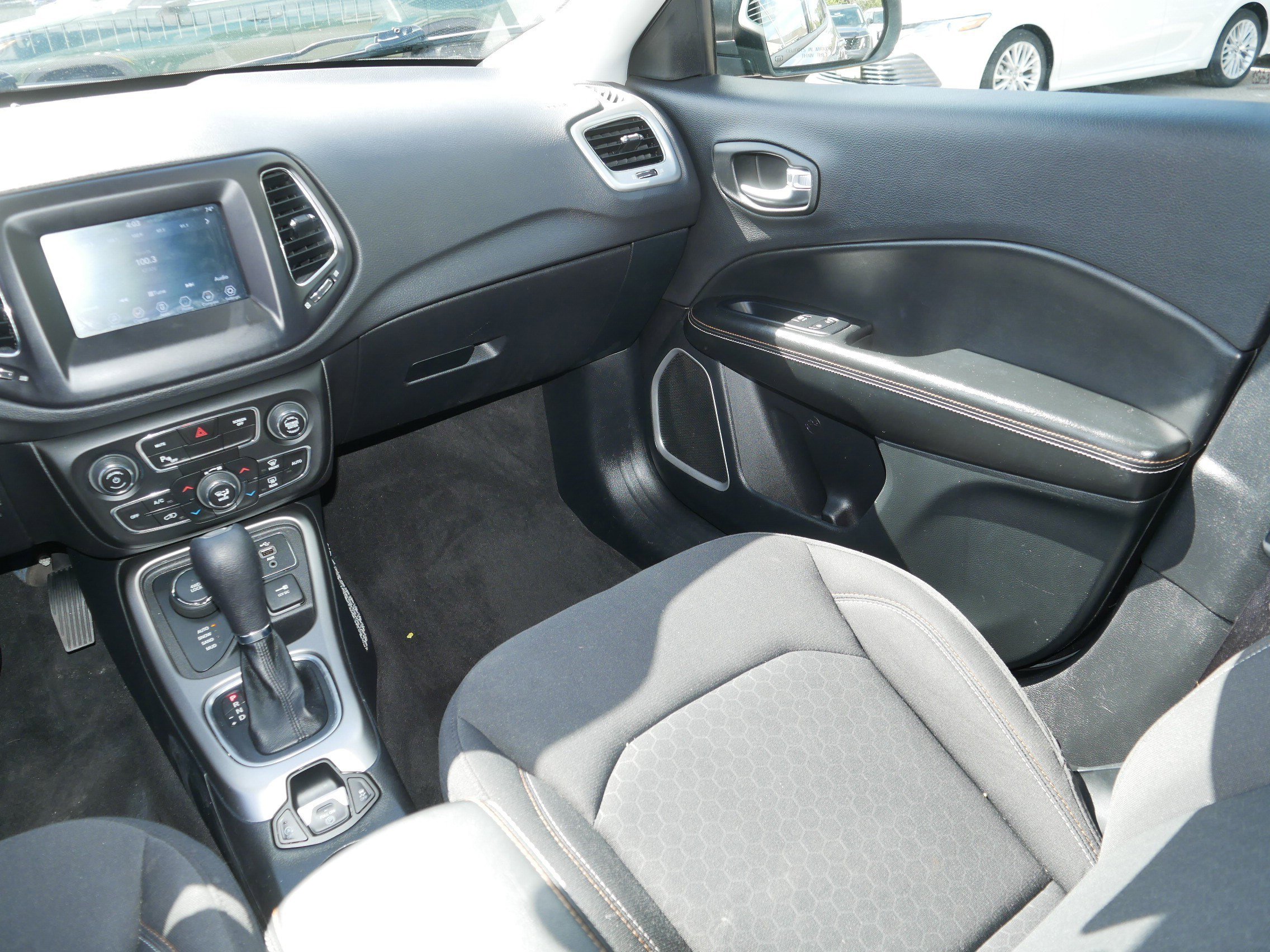 Used 2018 Jeep Compass Sport w/ Tech Group AWD/4WD image 11