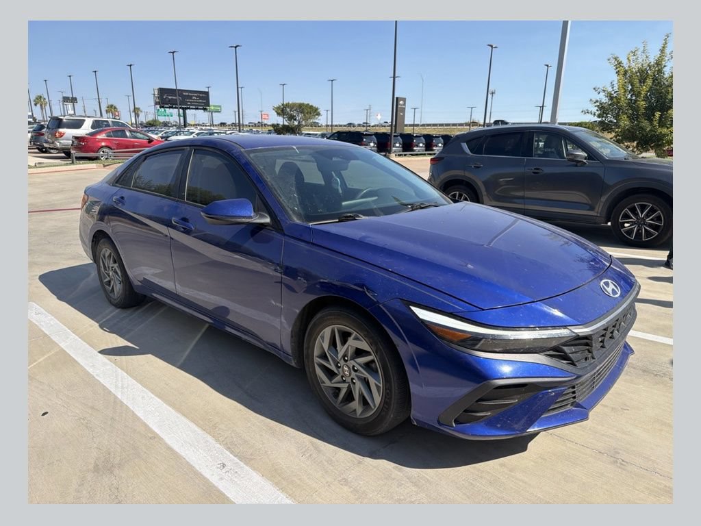 Used 2024 Hyundai Elantra SEL FWD video 1