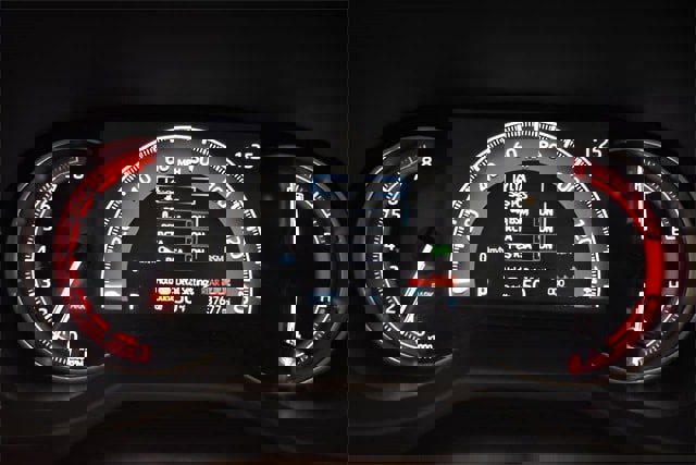 Used 2025 Toyota RAV4 XLE image 28