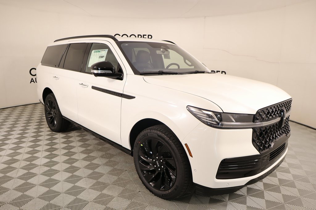 New 2025 Lincoln Navigator Reserve w/ Jet Appearance Package