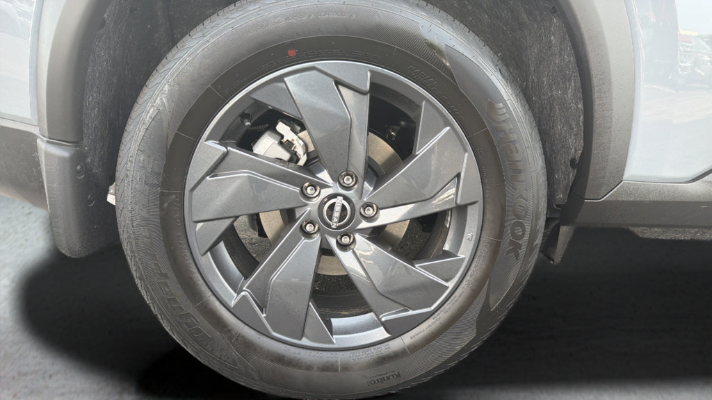 New 2026 Nissan Rogue SV w/ Cold Weather Package AWD/4WD image 25