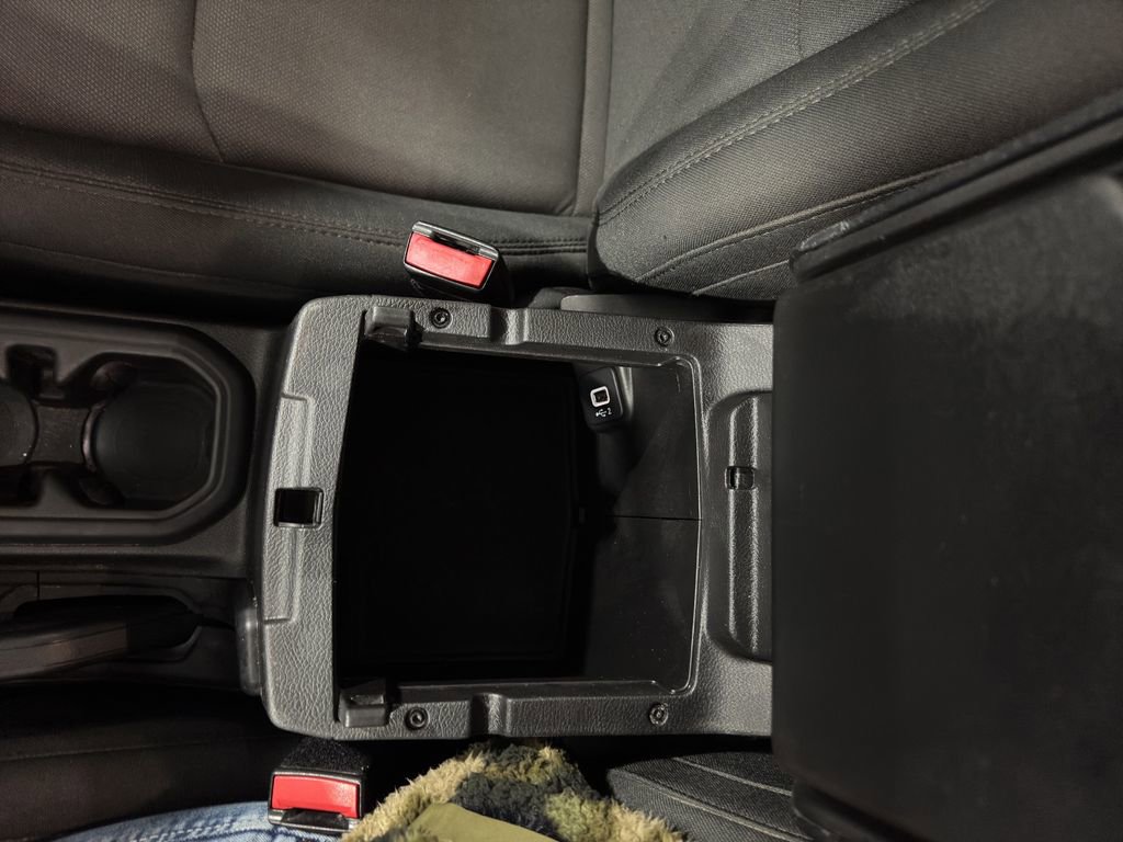 Used 2021 Jeep Wrangler Willys image 32