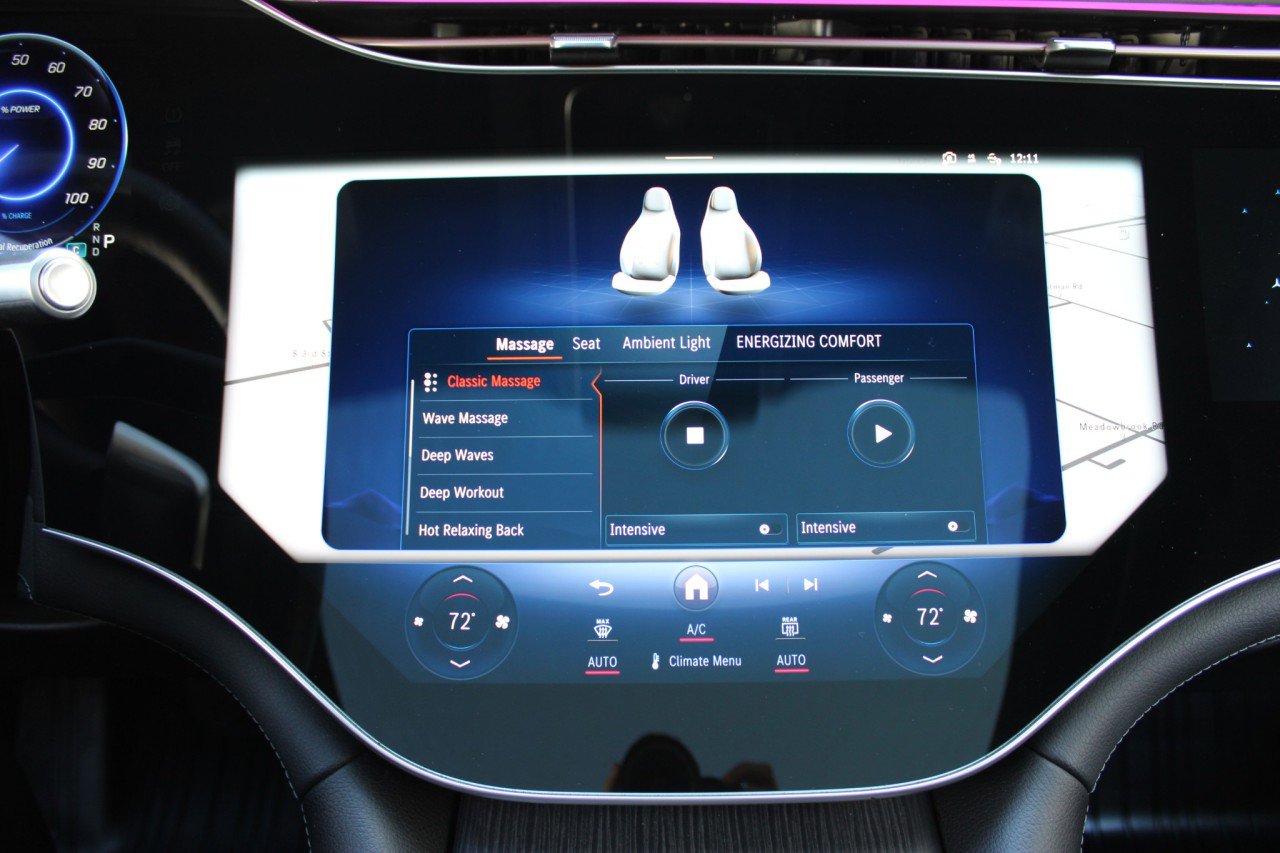 Used 2023 Mercedes-Benz EQS 580 4MATIC SUV image 32