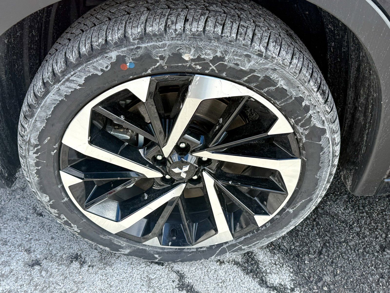 New 2025 Mitsubishi Outlander SEL image 10