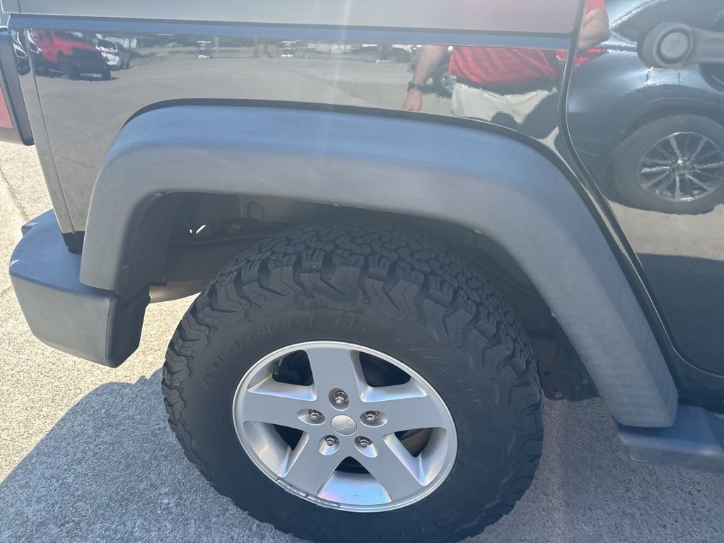 Used 2015 Jeep Wrangler Unlimited Sport w/ Quick Order Package 24S AWD/4WD image 12