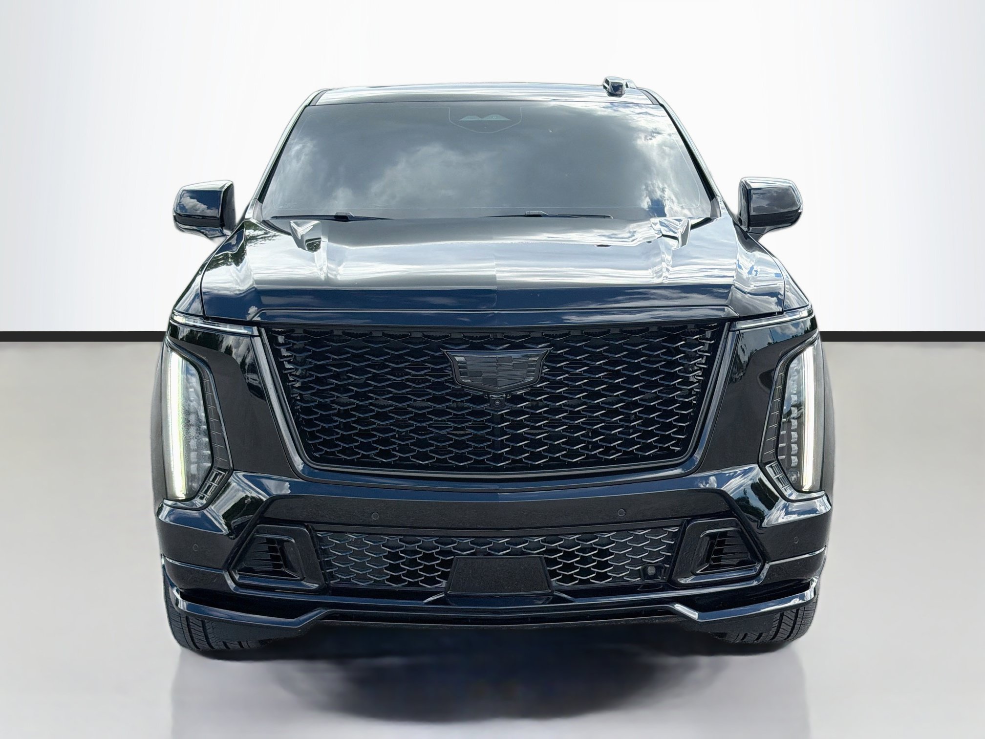 Used 2026 Cadillac Escalade V w/ LPO, ONYX Package AWD/4WD image 8
