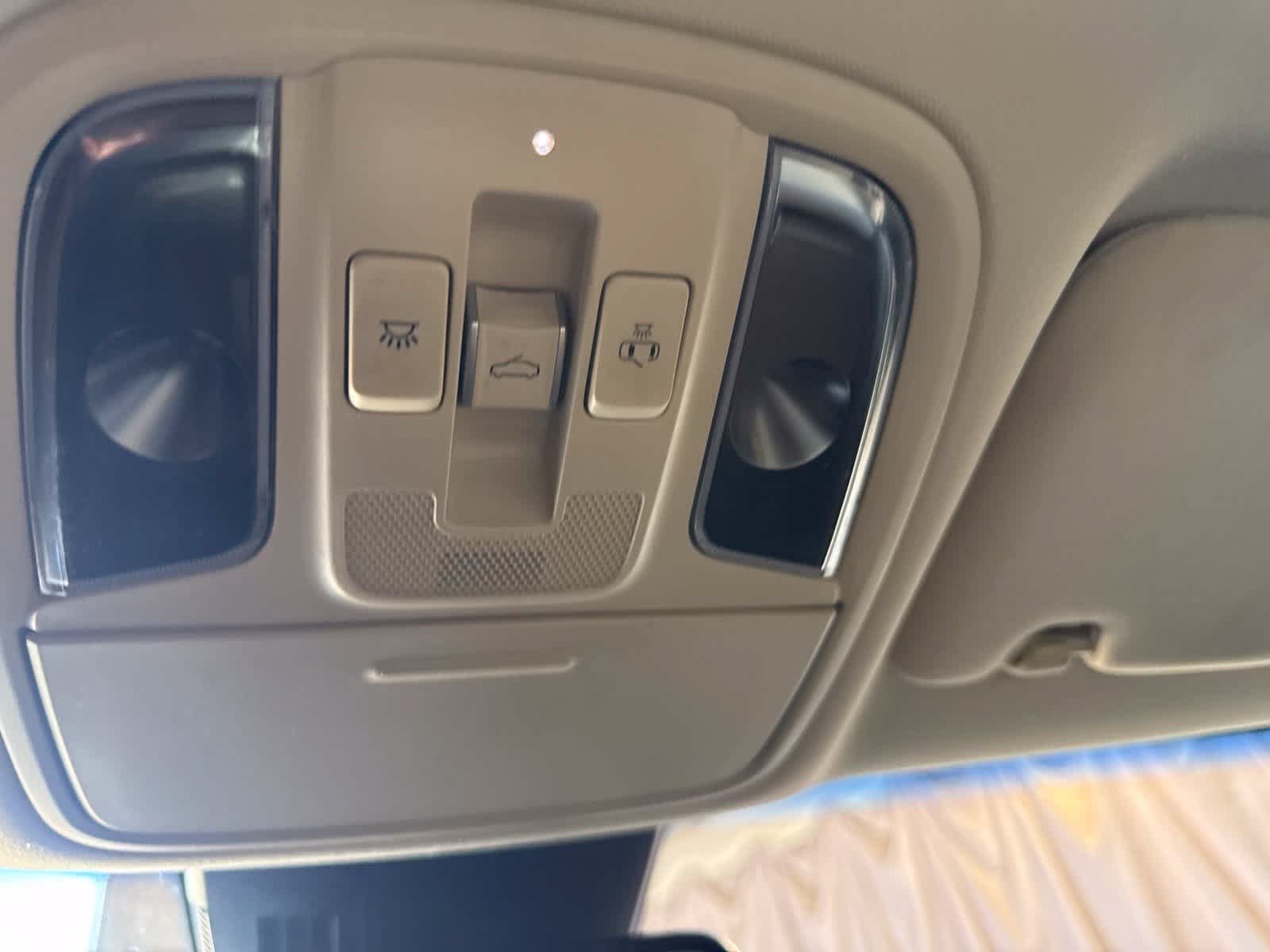 Used 2018 Kia Stinger Premium AWD/4WD image 25