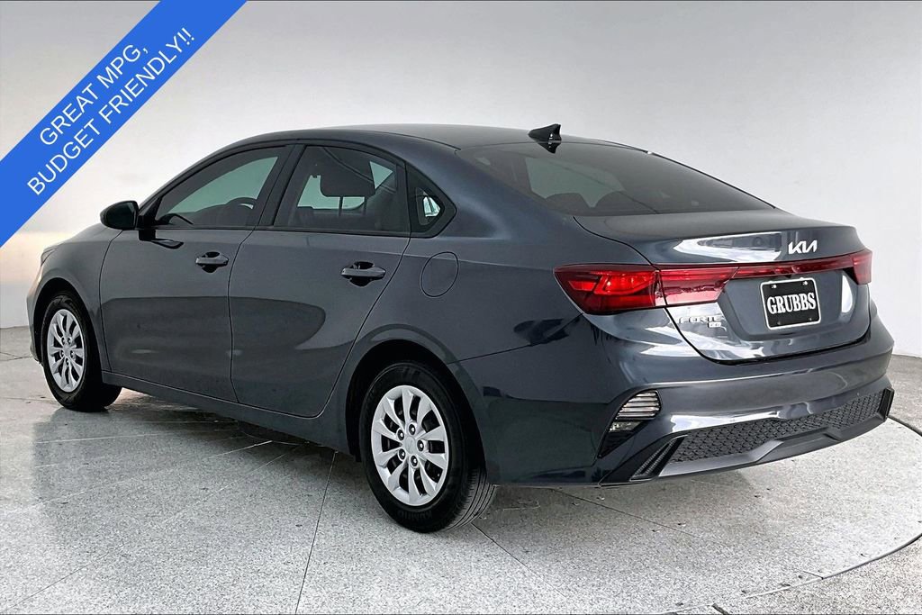 Used 2023 Kia Forte LX image 16