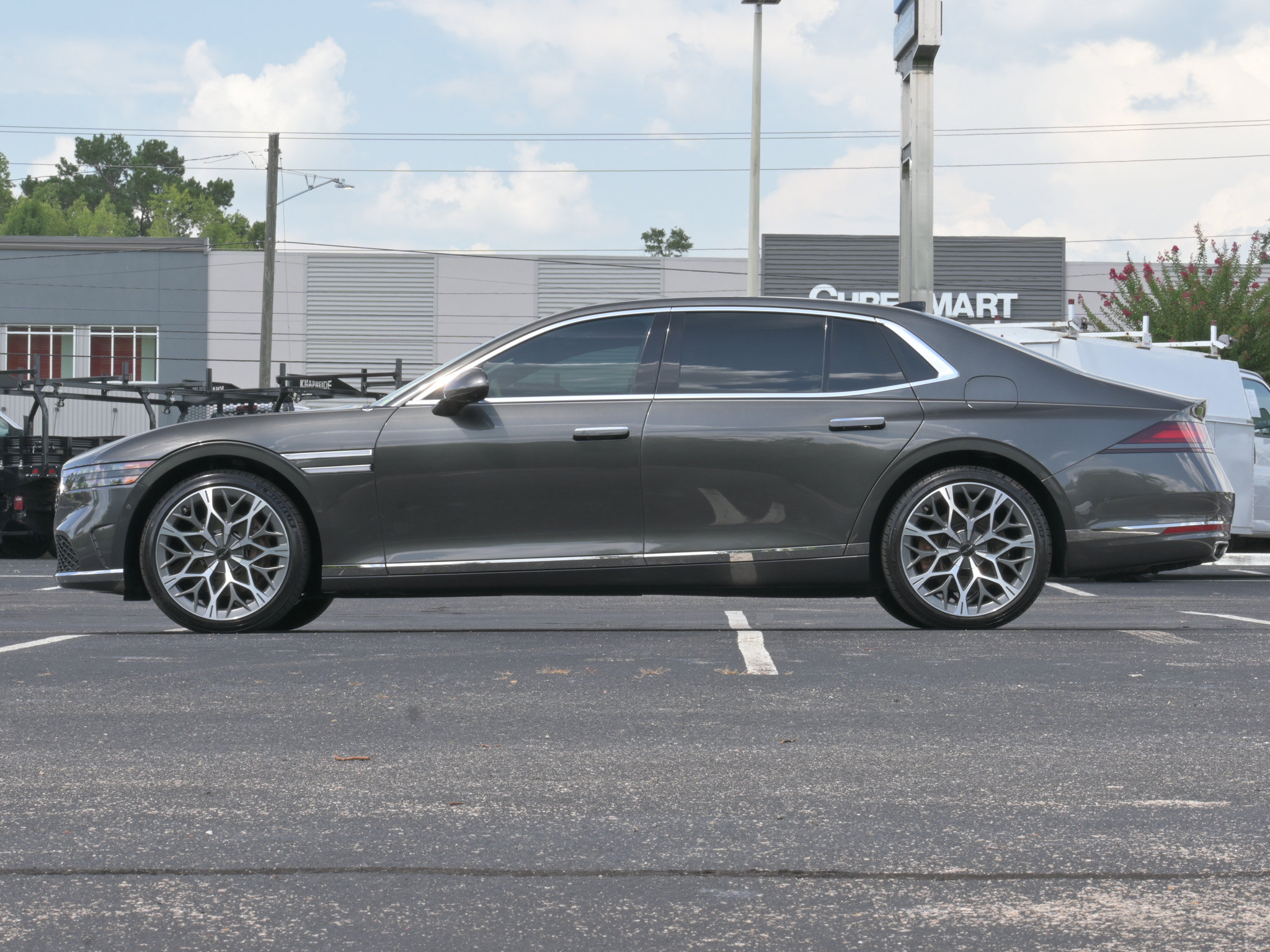 Used 2023 Genesis G90 3.5T AWD/4WD image 7